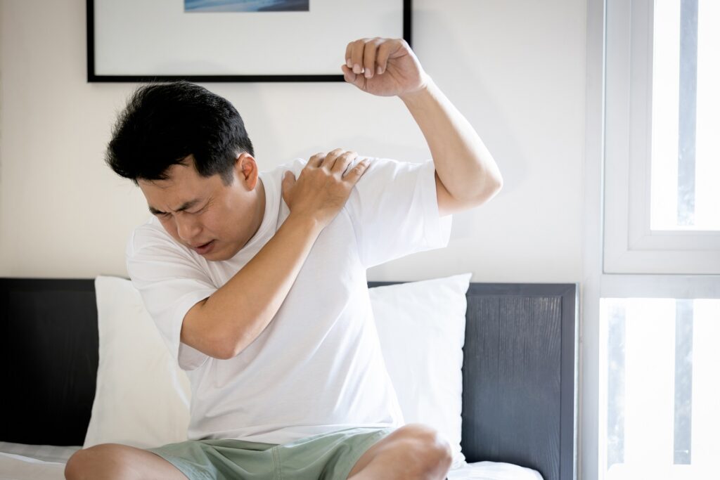 Asian Man Suffering From Frozen Shoulder | Hudson Premier PT & Sports | Jersey City | Union City | NJ